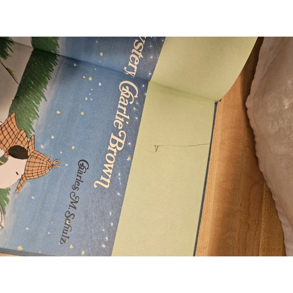 It's‎ A Mystery, Charlie Brown By Charles M.Schulz